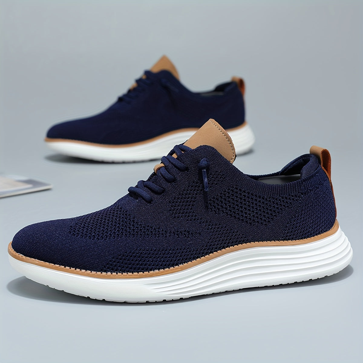 Men's Lightweight Sneakers - Athletic Shoes - Breathable Lace-ups